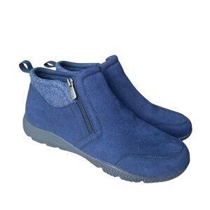NWOB Easy Spirit Balsim 2 Microfiber EVA Lightweight Casual Ankle Bootie Size 10